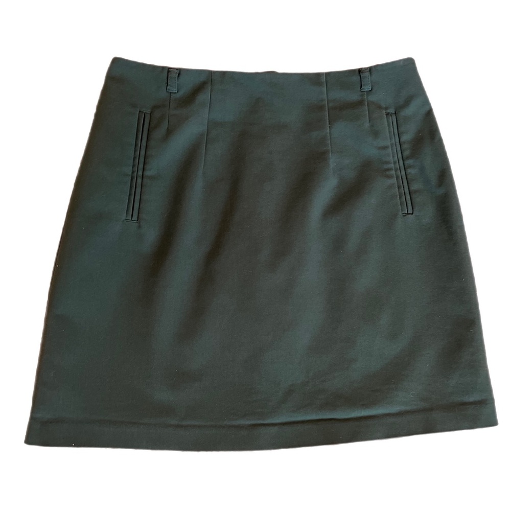 NEW H&M Womens Green Mini Skirt Sz 10 Business Casual Slip on Work Wear